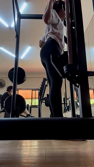 Squats for a big booty'