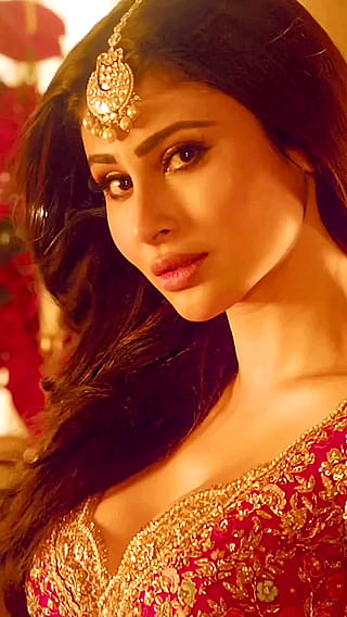 Mouni Roy'