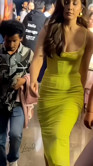 Raashi Khanna'