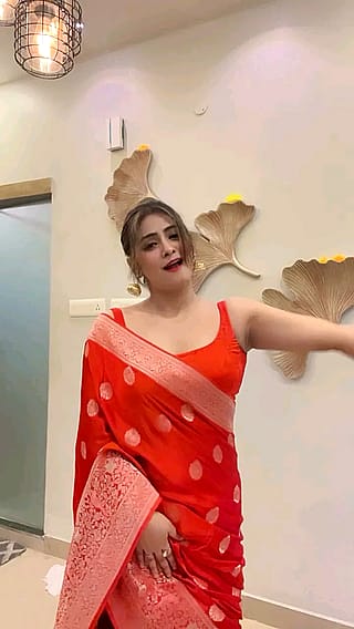 Tiyasha Lepcha showing her meaty armpit while dancing.'