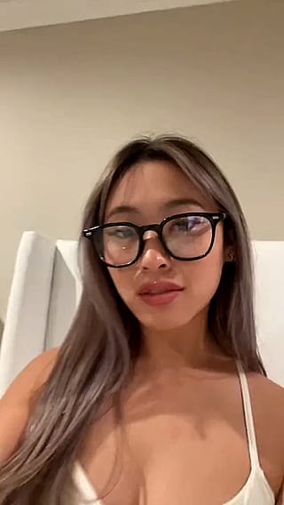 Cute glasses'