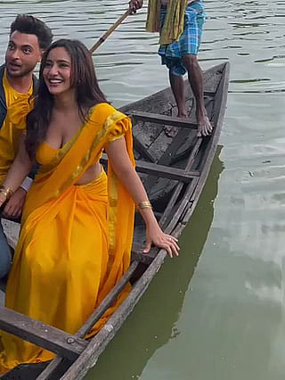 Neha Sharma in Saree'