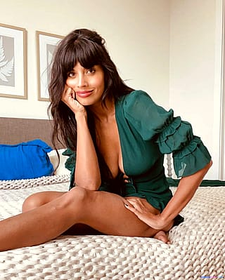 The staggeringly attractive Jameela Jamil 🔥🤤