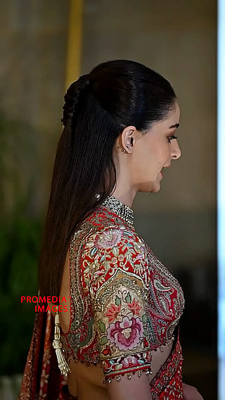 Ananya Panday slaying in hand embroidery Saree'