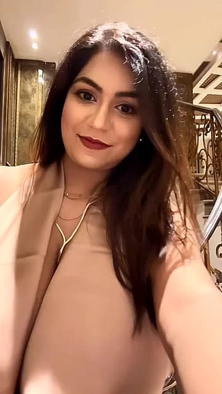 Charu Sharma'