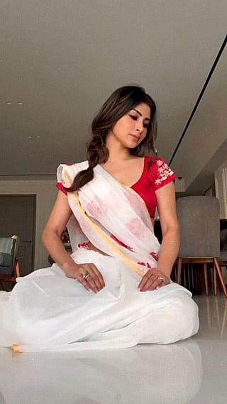 Mouni Roy'