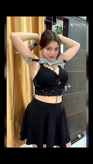 Anushka singh'