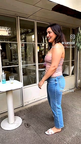 Neha Sharma'