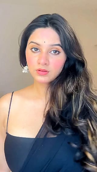 Nandini singh'