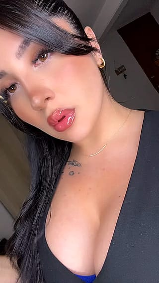 <3'