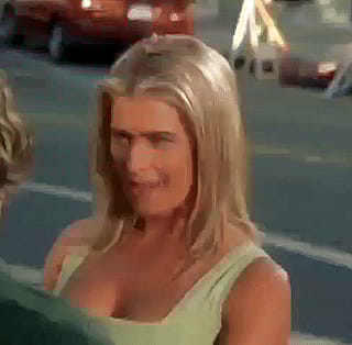 Kristy Swanson'
