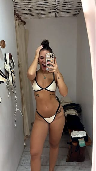 Mel Maia (@melissamelmaia)'
