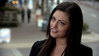 Phoebe Tonkin'