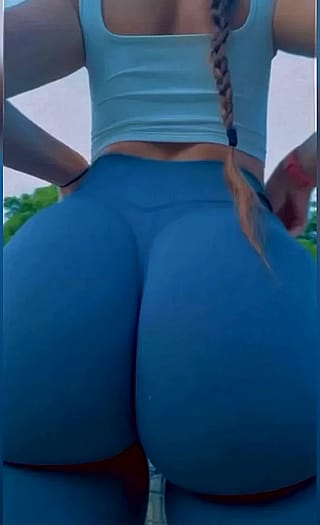 The perfect yoga pants don’t exi-'