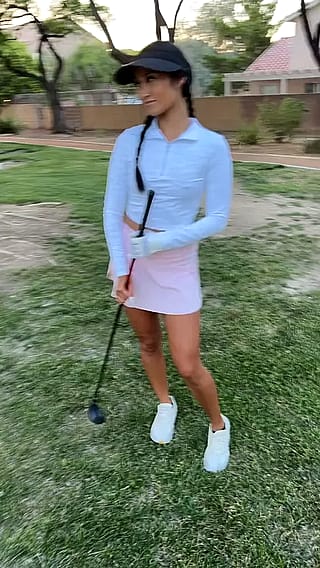 Want to play a little game off the green? (@sunshinegolfxo)'